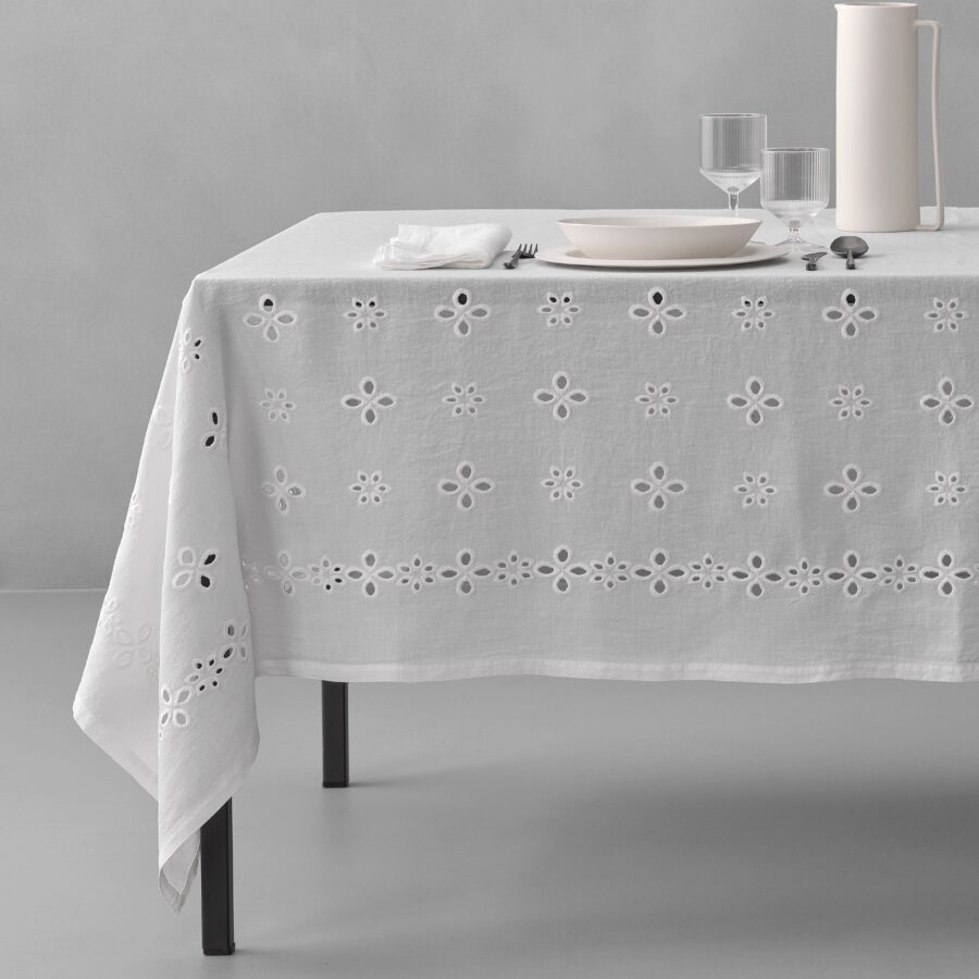 Subtle Painterly Woven Dining Tablecloth for Entertaining