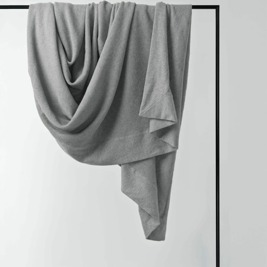 Soft Cashmere Throw in Fog