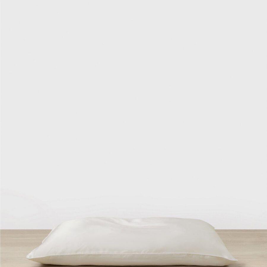 Piped Silk Linen Pillowcase Pair in Ivory