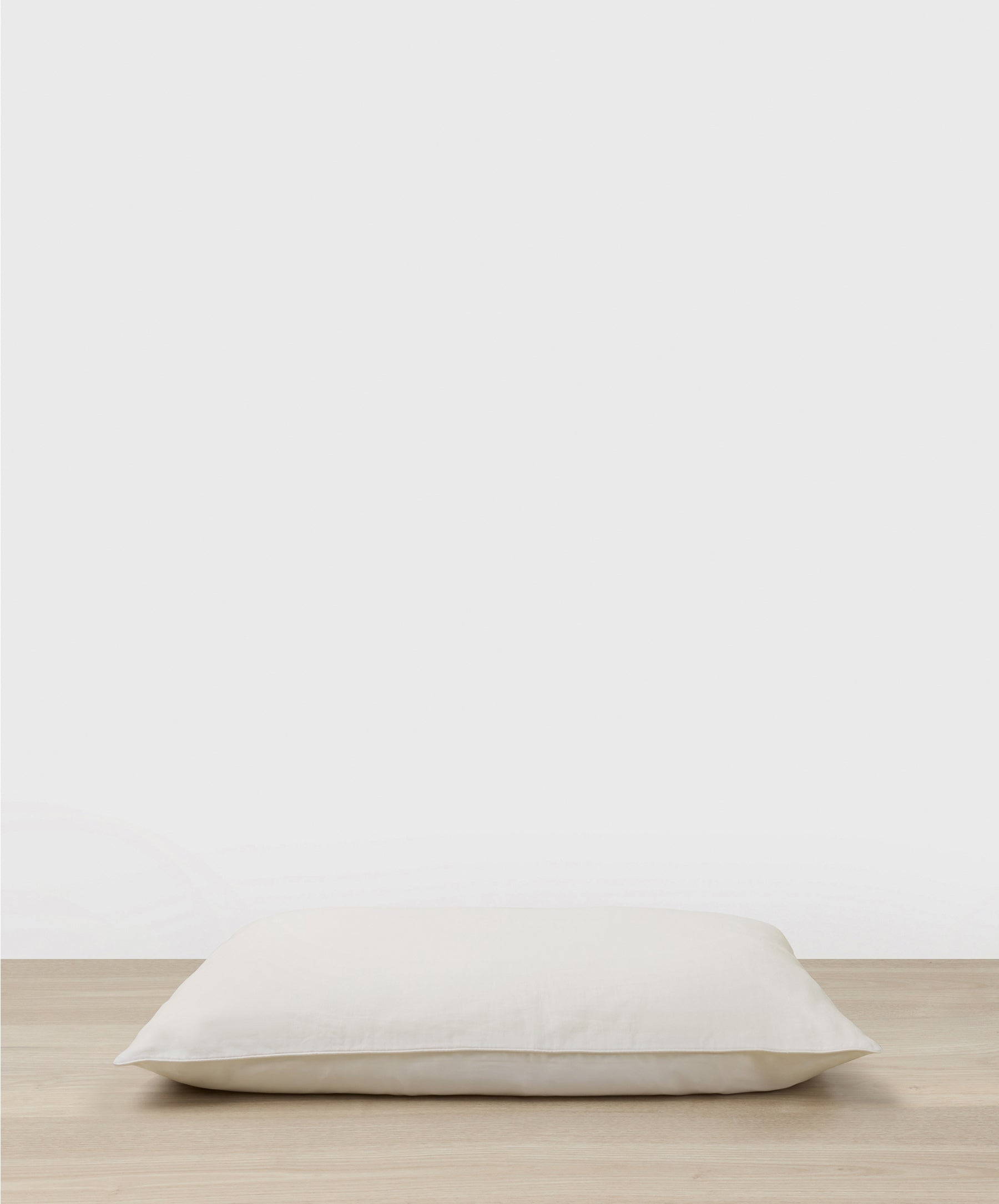 Piped Silk Linen Pillowcase Pair in Ivory - Image 2