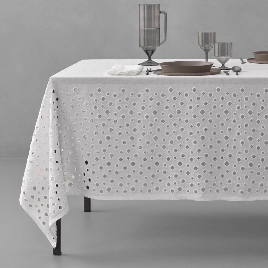 Coordinated Striped Woven Dining Tablecloth for Entertaining